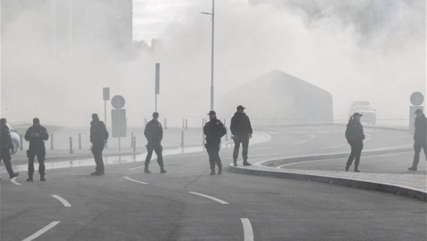 Serbiyada terror aktı: YARALI VAR - VİDEO