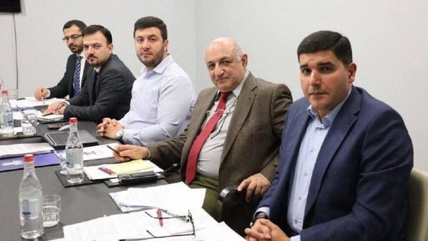 Azərbaycandan İrəvana onlar getdi - ADLAR