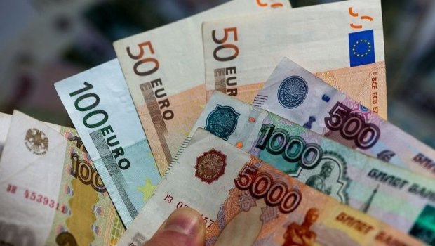 Avro ucuzlaşdı, rubl bahalaşdı – YENİ MƏZƏNNƏ