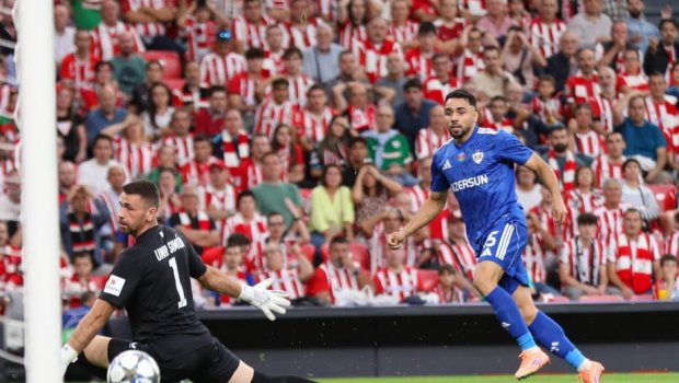 “Qarabağ”ın futbolçusu “Atletik”in tarixinə düşdü