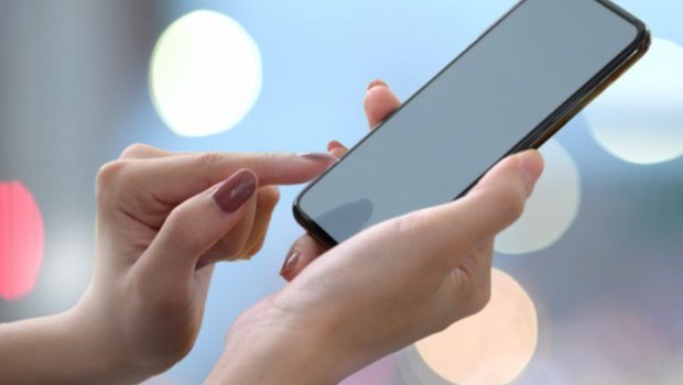 Azərbaycana gətirilən mobil telefonlara 100 manat aksiz vergisi tətbiq EDİLƏCƏK