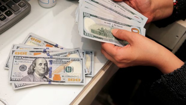 Manatla bağlı vəziyyət kəskin dəyişdi – Dolların taleyi…