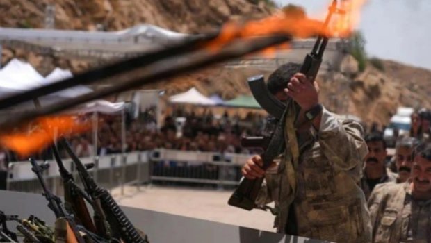 PKK Türkiyə ilə sərhəddəki düşərgə və mağaraları boşaldacaq - FOTO