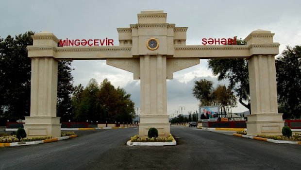 Mingəçevirdə ər arvadını bıçaqladı
