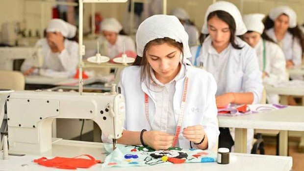Peşə məktəblərində oxuyanların DİQQƏTİNƏ - Təqaüdlər bu tarixdə köçürüləcək