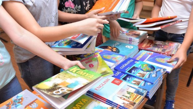 Dərsliklərlə bağlı YENİLİK – Hər kəsi narahat edən boşluqlar aradan QALDIRILIR?