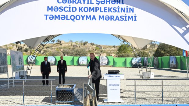 İlham Əliyev Cəbrayıl şəhər məscidinin təməlini qoydu – FOTO