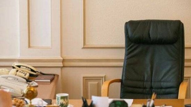 Azərbaycanda bu qalmaqallı yüksək vəzifəli şəxs işdən çıxarıldı