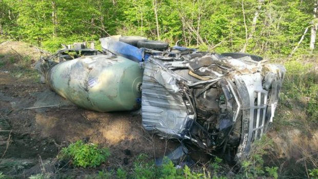 Ağdərədə betonqarışdıran maşın dərəyə aşdı &ndash; SÜRÜCÜ ÖLDÜ - FOTO