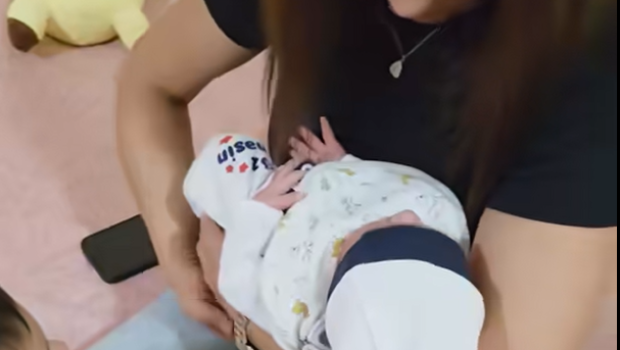 Azərbaycanda 16 yaşında ana olan yeniyetmə körpəsindən İMTİNA ETDİ - VİDEO