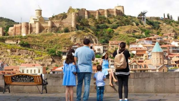 Gürcüstanın 9 ayda turizmdən gəlirləri 6 milyard laridən çox olub