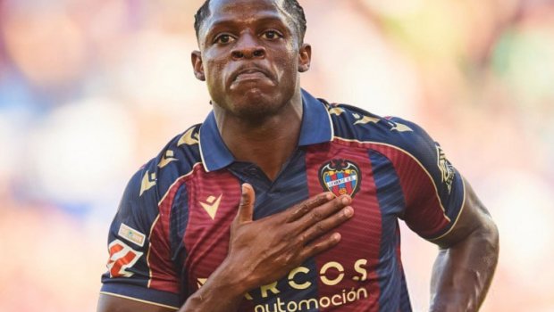 “Mançester Yunayted” bu futbolçu üçün 40 milyon ödəməyə HAZIRDIR