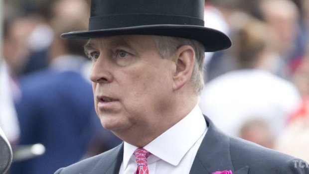 III Çarlz qardaşını bütün kral titullarından MƏHRUM ETDİ