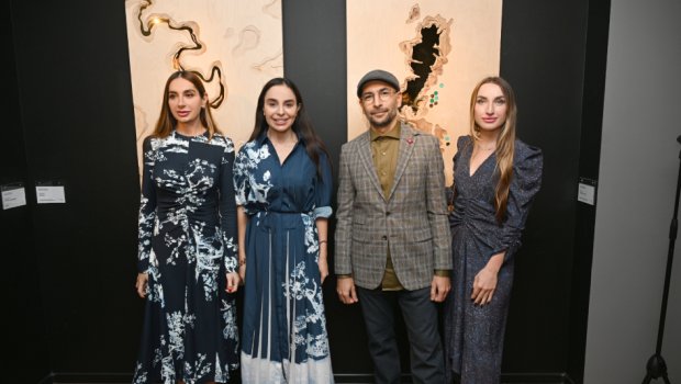 Leyla, Arzu və Alena Əliyevalar “Əcdadlar” sərgisində - FOTO