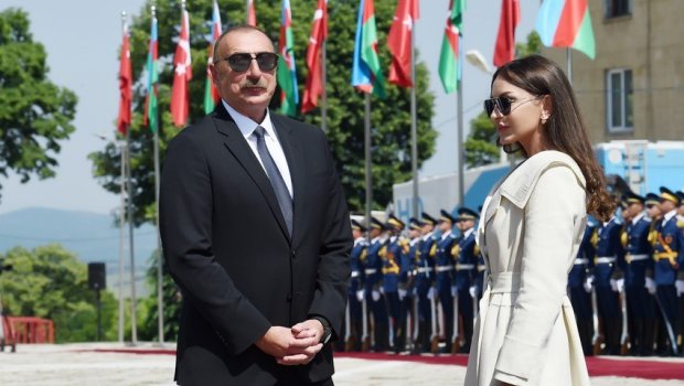 Milli Məclis İlham Əliyev və Mehriban Əliyevanı TƏBRİK ETDİ