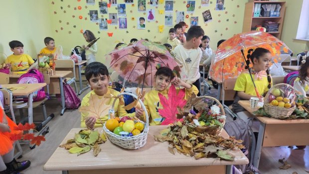 111 saylı məktəbin şagirdləri payızın gəlişini şənliklə qeyd etdilər – FOTO/VİDEO