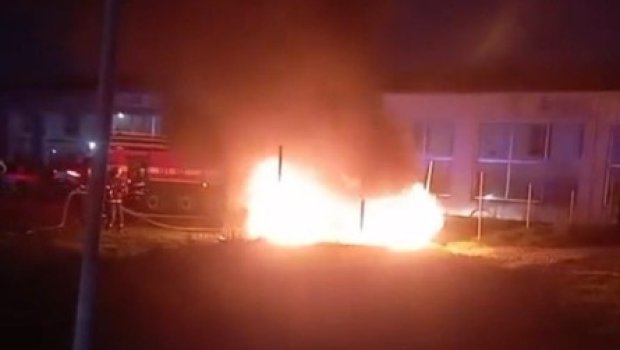 Masallıda sürücü öz maşınını YANDIRDI