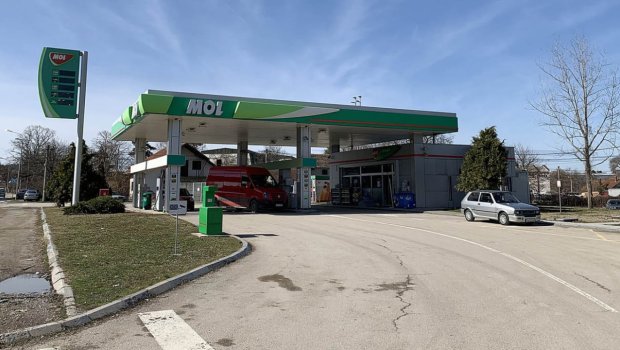 Macarıstan benzin çatışmazlığı TƏHLÜKƏSİ ilə üz-üzə