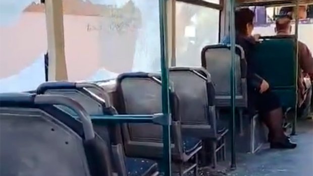 Sürücü avtobusu niyə bu vəziyyətdə idarə edib? - VİDEO