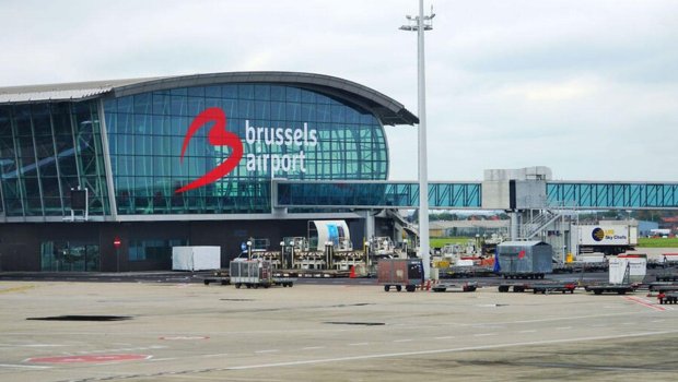 Brüssel hava limanı fəaliyyətini dayandırdı - Dron TƏHLÜKƏSİ