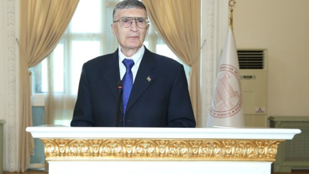 Nobel mükafatı laureatı: “Azərbaycan mədəniyyətinin təsiri altında böyümüşəm”