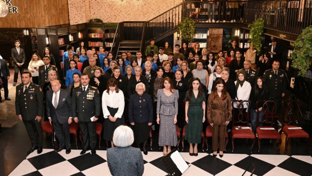 Leyla Əliyeva və Arzu Əliyeva “Zəfər sevinci” musiqili-ədəbi tədbirdə - FOTO