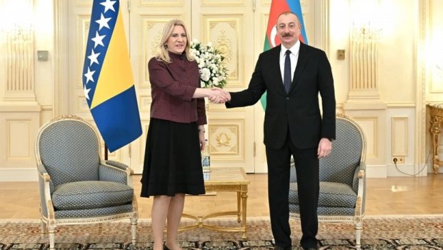 Bosniya və Herseqovinanın Rəyasət Heyətinin üzvü İlham Əliyevi TƏBRİK ETDİ