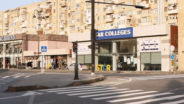 Bu yolda yeni piyada keçidləri və panduslar təşkil olundu – FOTO