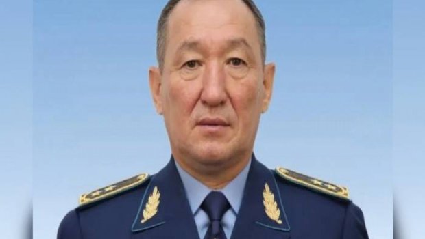 Qazaxıstanın müdafiə naziri Bakıda hərbi paradda iştirak edir