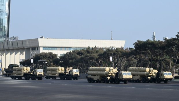 Zəfər paradında nümayiş etdirilən Azərbaycan Ordusunun arsenalındakı müasir texnika - SİYAHI/FOTO