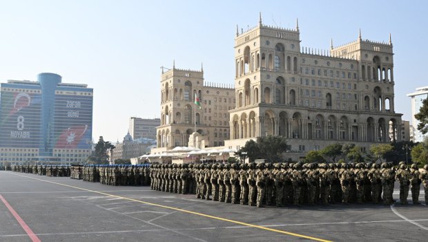 Hərbi paradda 5 mindən çox şəxsi heyət İŞTİRAK ETDİ