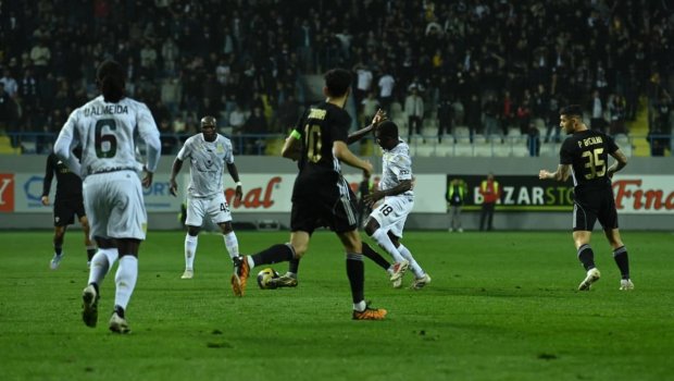 "Qarabağ"dan "Neftçi" üzərində inamlı qələbə - VİDEO