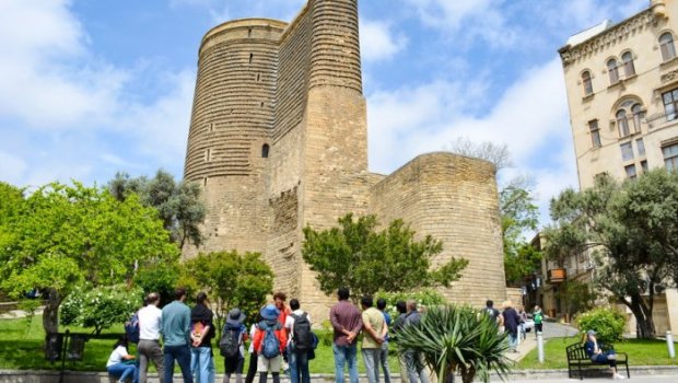 Bu ölkələrdən Azərbaycana gələn turistlərin sayı KƏSKİN ARTDI – SİYAHI