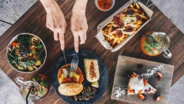 Saat 18:00-dan sonra yemək ziyandır? - Açıqlama