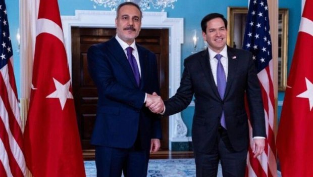 Ağ Evdə Fidanla Rubionun görüşü BAŞLADI