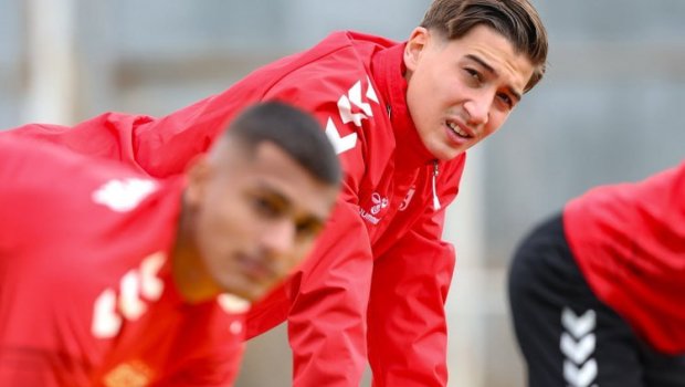 Millimizin üzvü 45 günlük futboldan UZAQLAŞDIRILDI