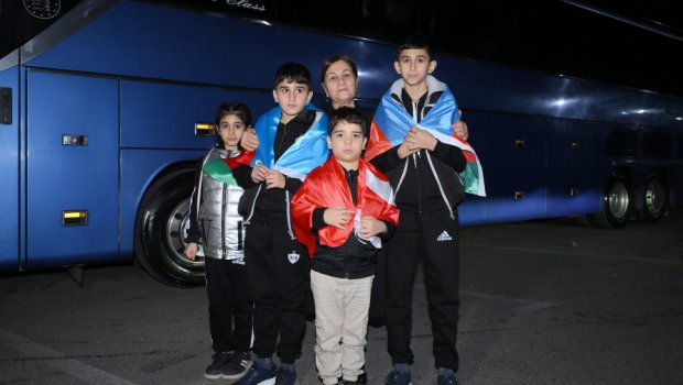 Onlar da doğma yurdlarına qayıdırlar – FOTO