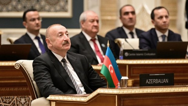 Prezident Daşkənddə "Gələcəyin İrsi" Beynəlxalq Mükafatının təqdimat mərasimində - FOTO