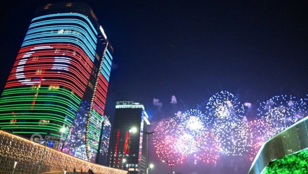 Daşkənd Azərbaycan bayrağının rənglərində İŞIQLANDIRILDI