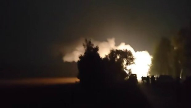 Ukrayna dronu Samara vilayətindəki neftayrıma zavoduna zərbə endirdi - VİDEO