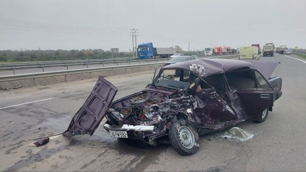 Lənkəranda agır qəza: Xəsarət alanlar var - FOTO