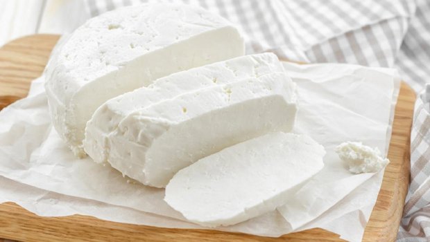 Tovuzda bir ailənin 4 üzvi pendirdən zəhərləndi