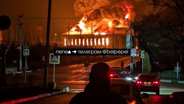 Belqorodda iri ticarət mərkəzi YANIR - FOTO/VİDEO