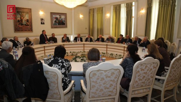 Bir əsrlik söz yolçuluğu – Səsini itirən Gəray Fəzlinin 100 illiyi qeyd olundu – FOTO