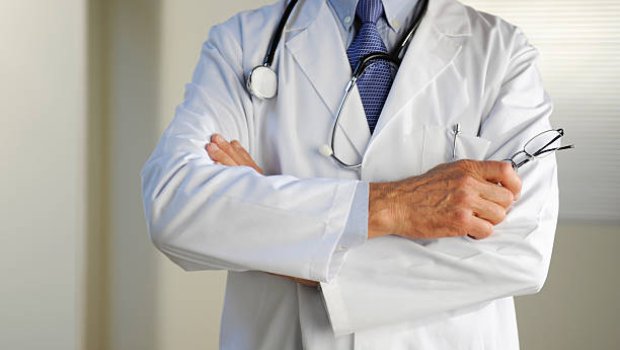 Bakıda hospitalın vəzifəli şəxsləri həkimin pulunu OĞURLADILAR