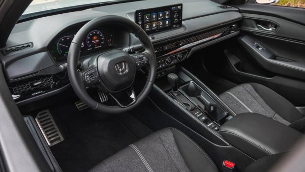 Yaponiya nəhənginin 256 min maşını PROBLEMLİ ÇIXDI