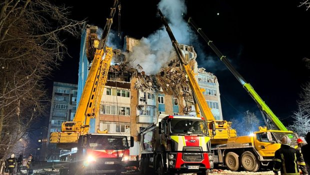 Rusiyadan Ternopola DƏHŞƏTLİ HÜCUM - Onlarla ölən və yaralanan var &ndash; FOTO/VİDEO