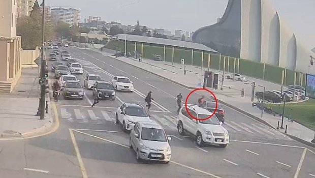 Bakıda maşın şagirdi vurdu - ANBAAN VİDEO