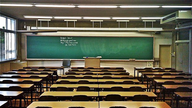 Bir nəfər 2 məktəbə direktorluq edir? - Rəsmi açıqlama