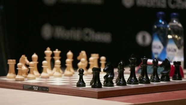 Dünya çempionatı: Şahmat millimiz final matçına çıxacaq